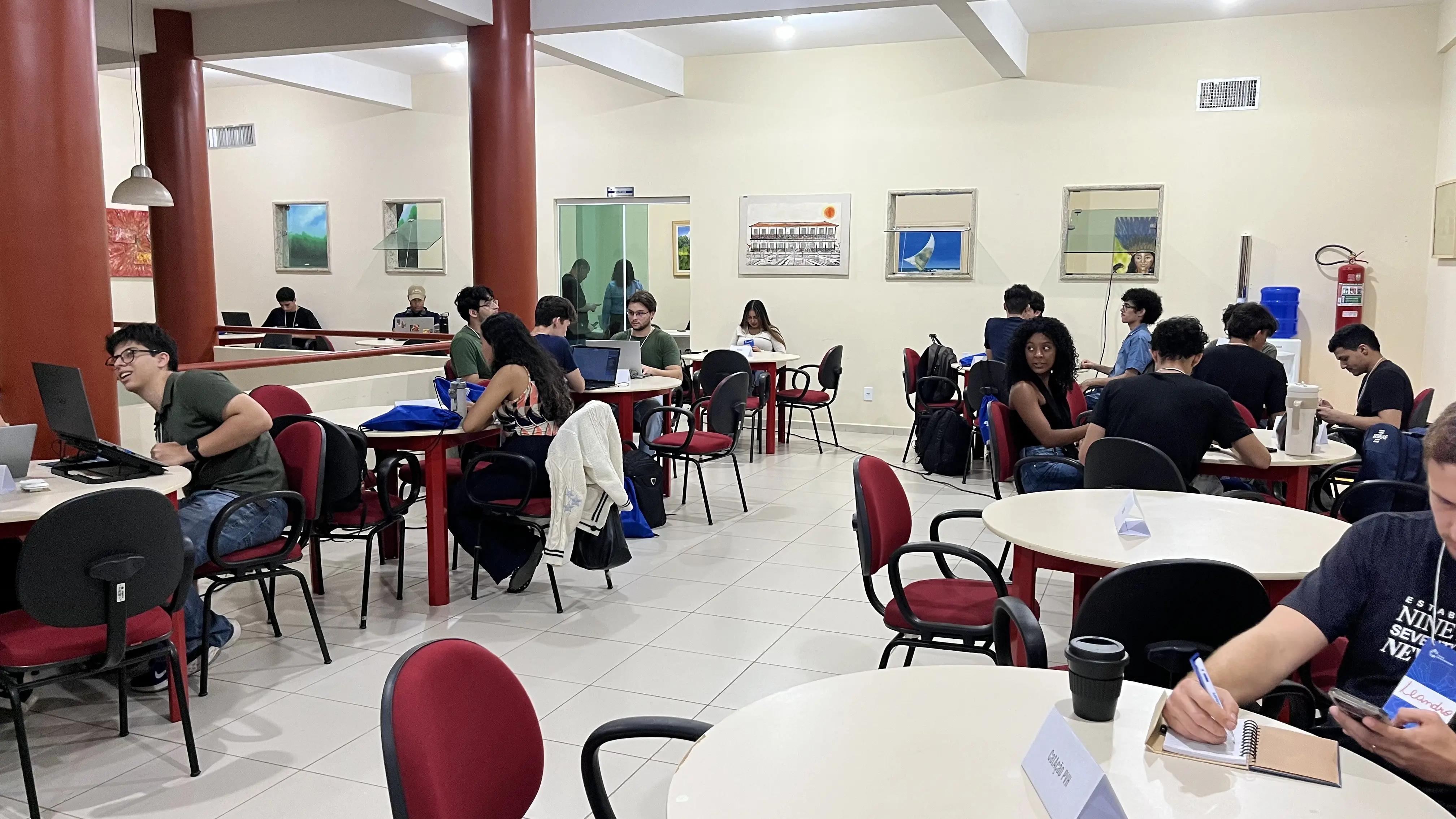 Béra Hackathon reúne mentes criativas em busca de soluções para os resíduos sólidos 